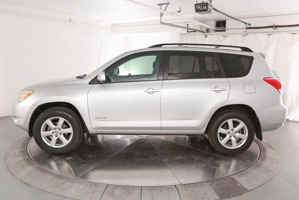 Toyota rav4 2007 года