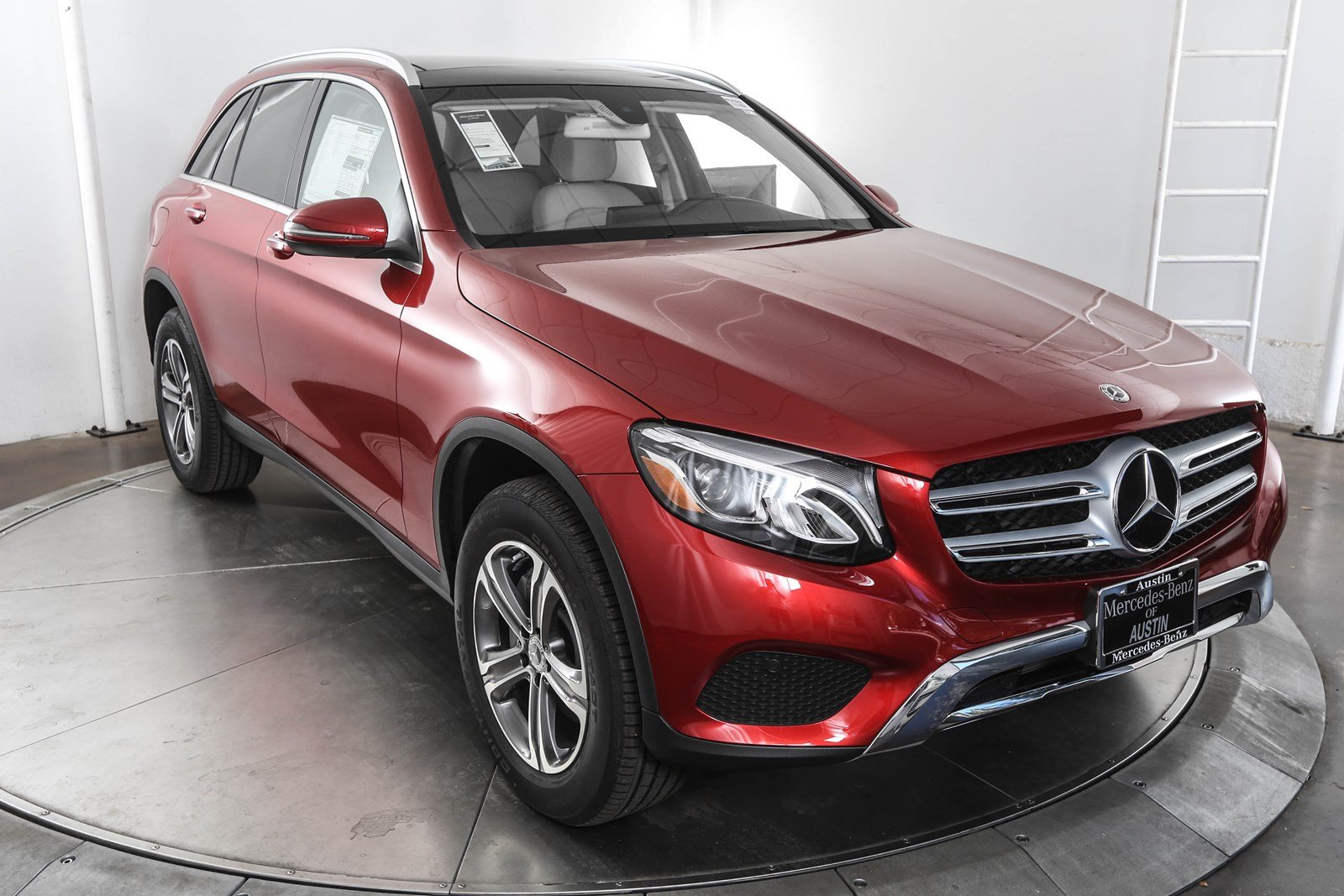 Certified Pre Owned 2019 Mercedes Benz Glc Glc 300 Rwd 4d Sport Utility