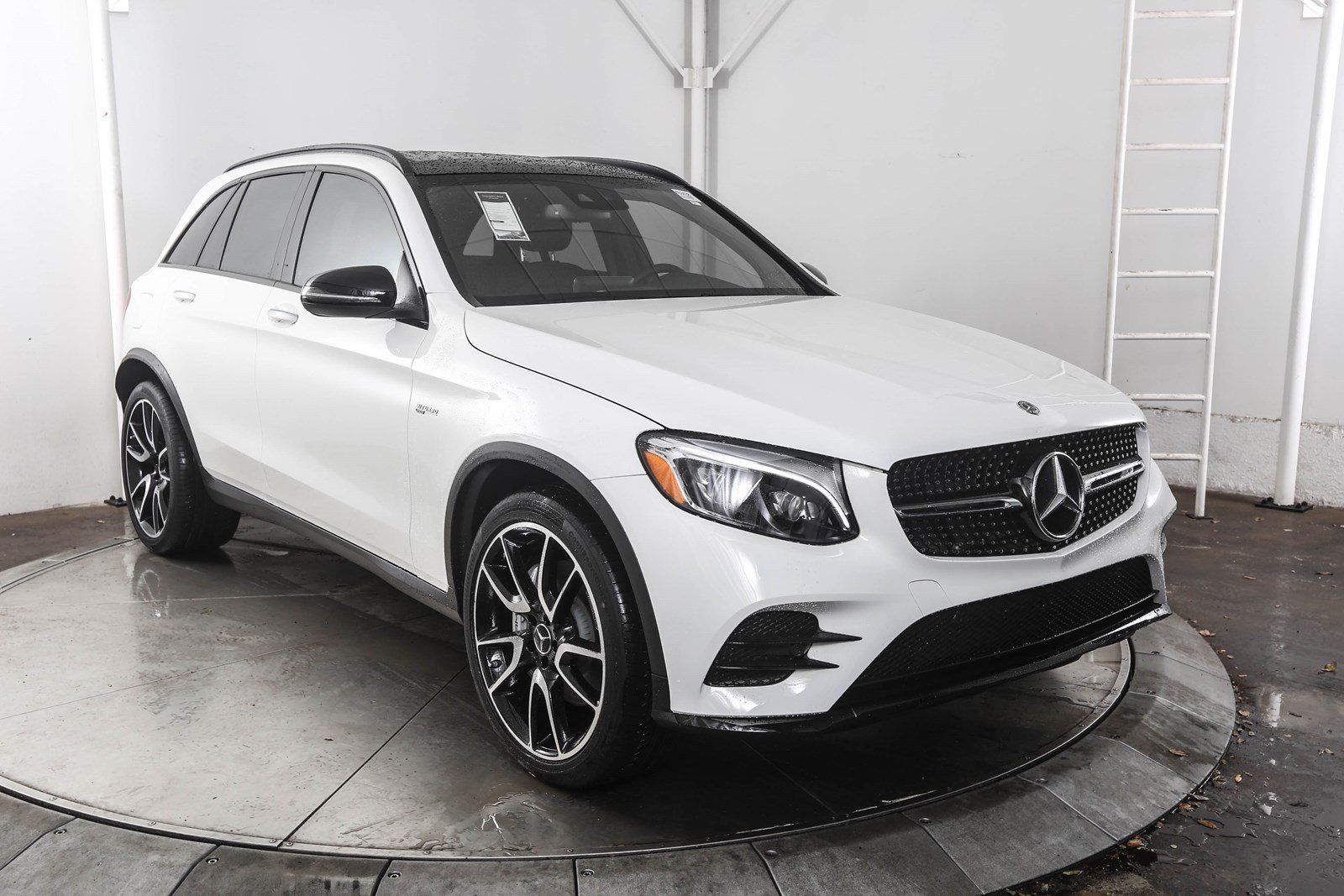 Pre Owned 2019 Mercedes Benz Glc Glc 43 Amg 4matic 4d Sport Utility