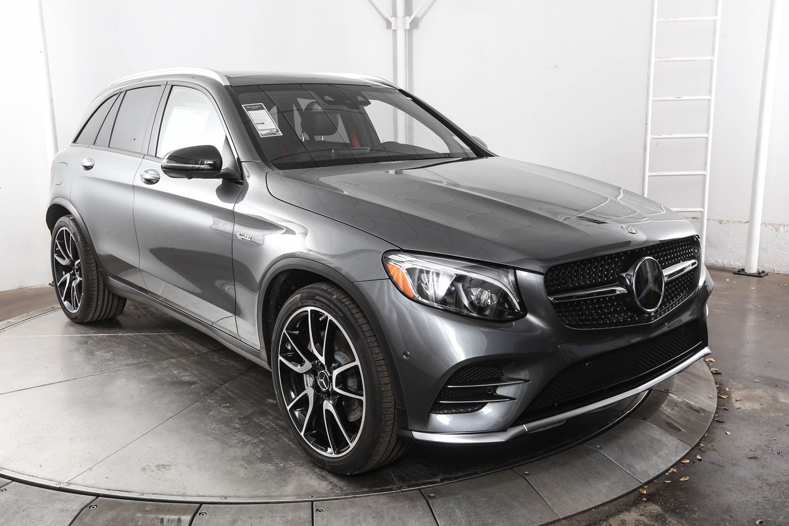 Pre Owned 2019 Mercedes Benz Glc Glc 43 Amg 4matic 4d Sport Utility