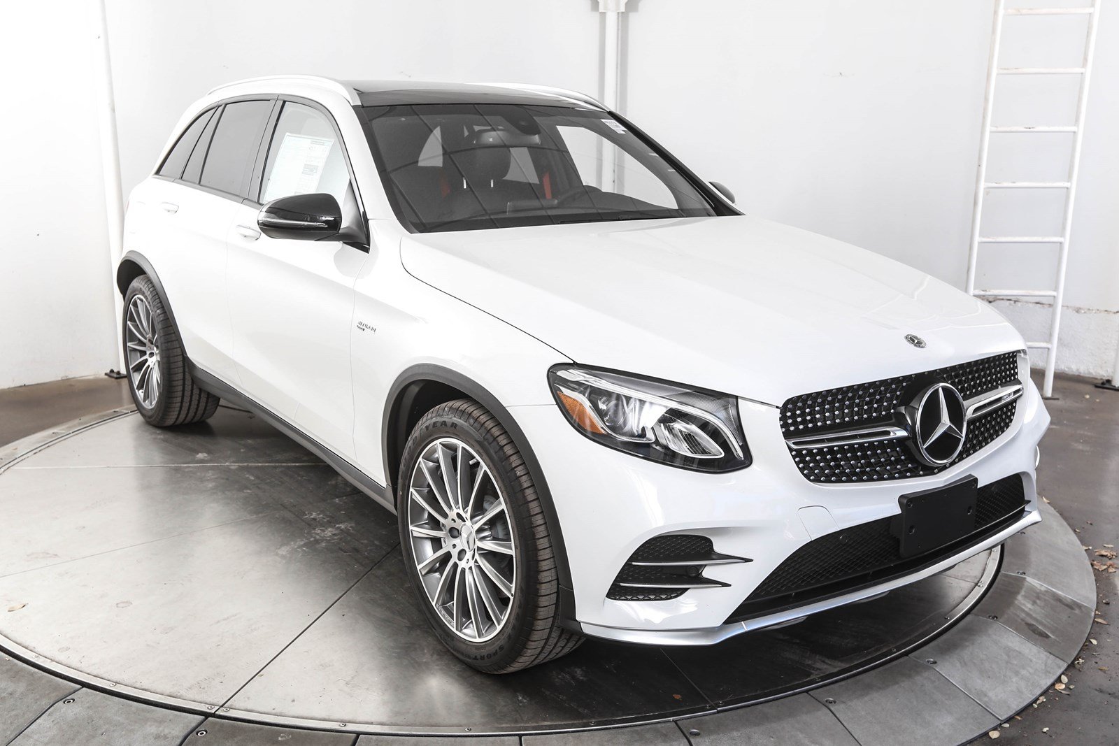 Certified Pre Owned 2019 Mercedes Benz Glc Glc 43 Amg 4d